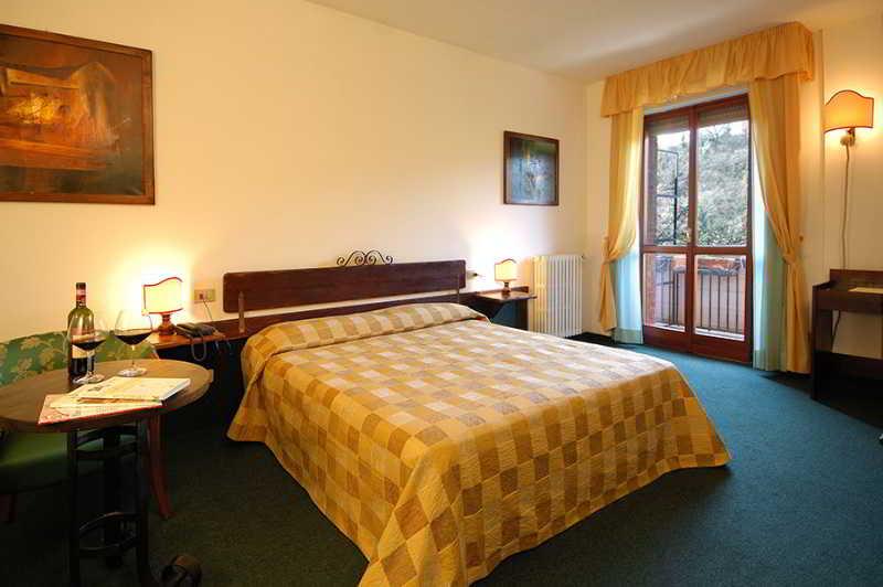 Hotel Gio Wine E Jazz Area Перуджа Экстерьер фото